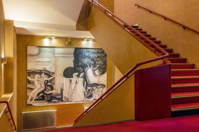 Hotel BW Hermitage Montreuil 62 - escalier